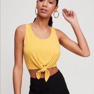 ✨ 3 for $35 ✨ Aritzia Babaton Mustard Yellow Front Tie Crop Top